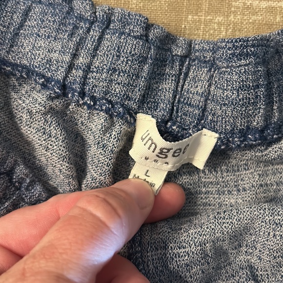 Umgee Ladies L Lightweight Linen-like shorts 🩳 - Picture 5 of 10